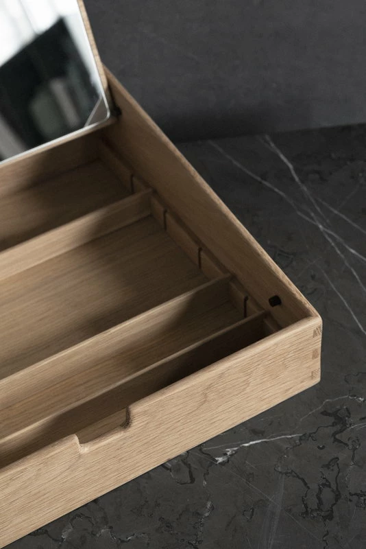 Beauty Box, oiled oak Outlet ???? Klassik Studio Beauty Box, Oiled Oak ???? -Muuto Shop Beauty box klassik studio7