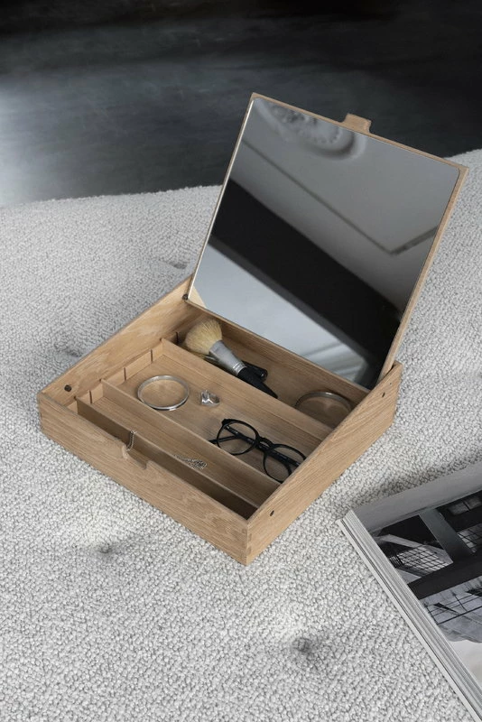 Beauty Box, oiled oak Outlet ???? Klassik Studio Beauty Box, Oiled Oak ???? -Muuto Shop KLASSIK Studio Beauty Box Oak miljoe2 HR
