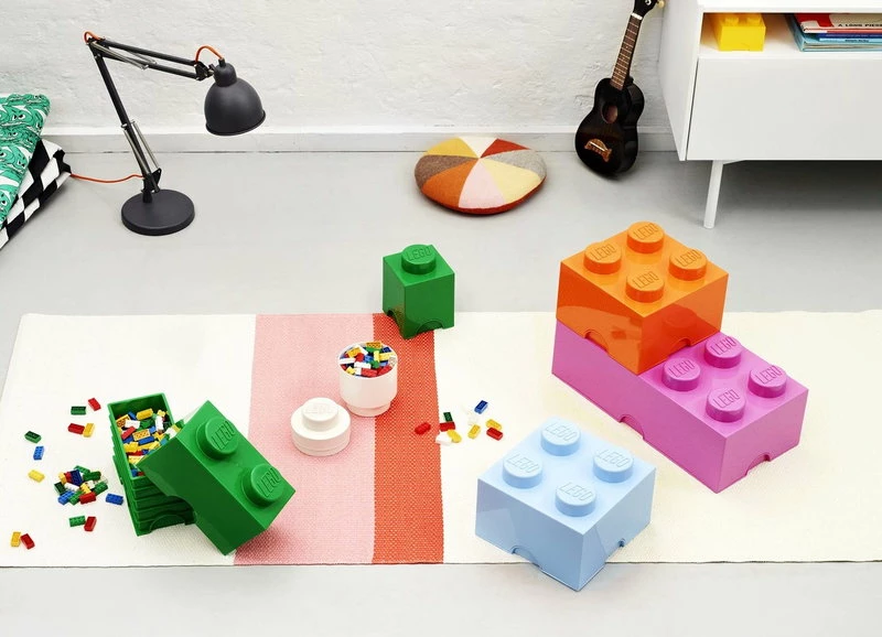 Lego Storage Brick 8, medium pink Budget ✨ Room Copenhagen Lego Storage Brick 8, Medium Pink ???? -Muuto Shop LEGO Lifestyle image09 2015 1 3
