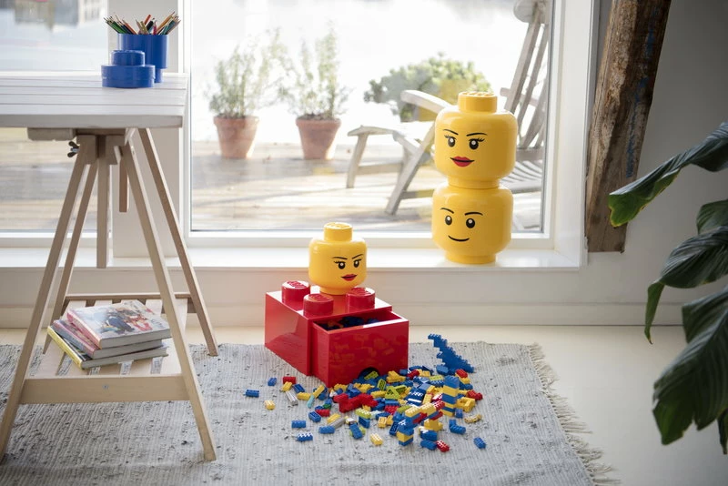 Lego Storage Head container, S, Girl Brand new ???? Room Copenhagen Lego Storage Head Container, S, Girl ???? -Muuto Shop Lifestyle Image Head 03 2017 2
